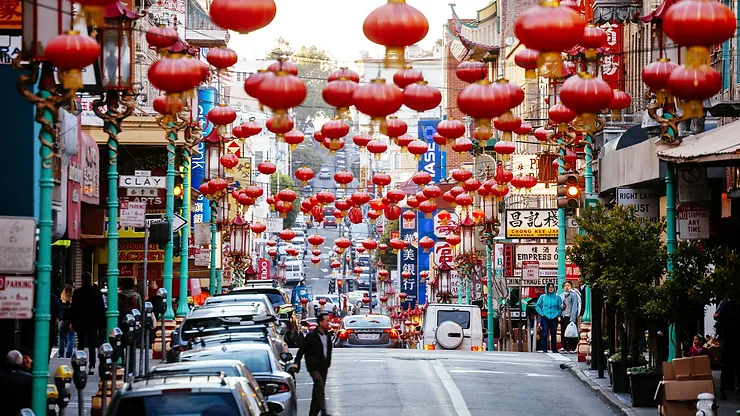 https://extraordinarytourservices.com/wp-content/uploads/2024/09/Chinatown.webp